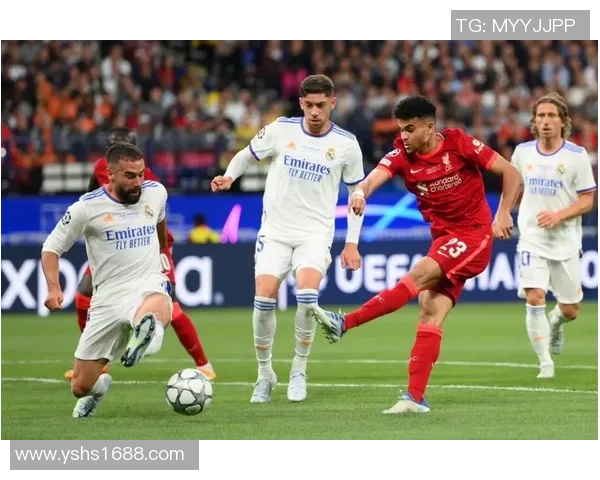 欧冠决赛回顾皇马与利物浦的精彩对决与战术分析 欧冠决赛回顾皇马与利物浦的精彩对决与战术分析